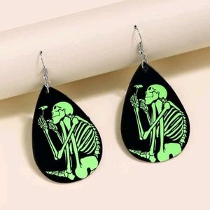 🍉5 for $25* Luminous Skeleton Earrings